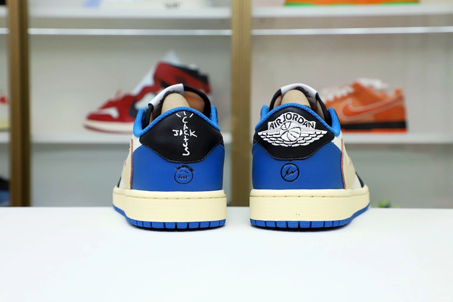 TRAVIS AIR DESIGN JORDAN FRAGMENT 1 X X LOW SCOTT 0817